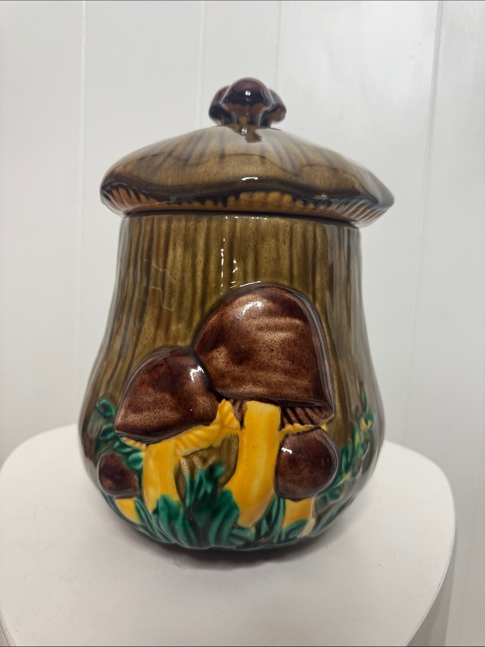 Vintage Arnels ceramic mushroom cookie jar